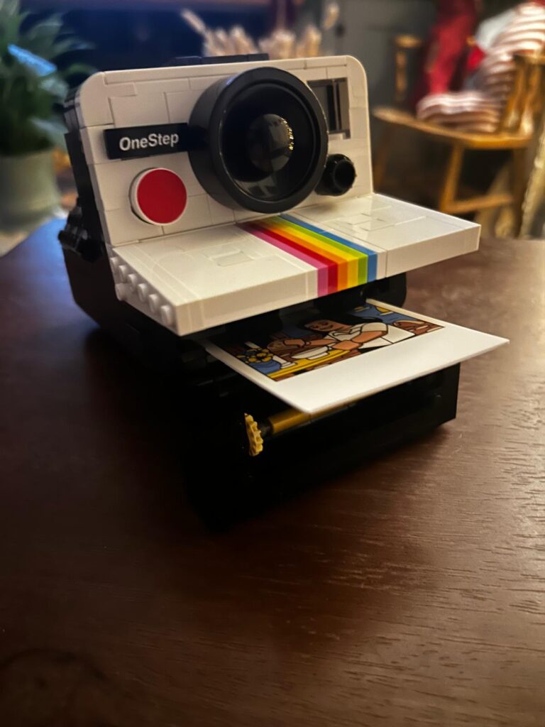 LEGO Polaroid Camera (Ideas range)